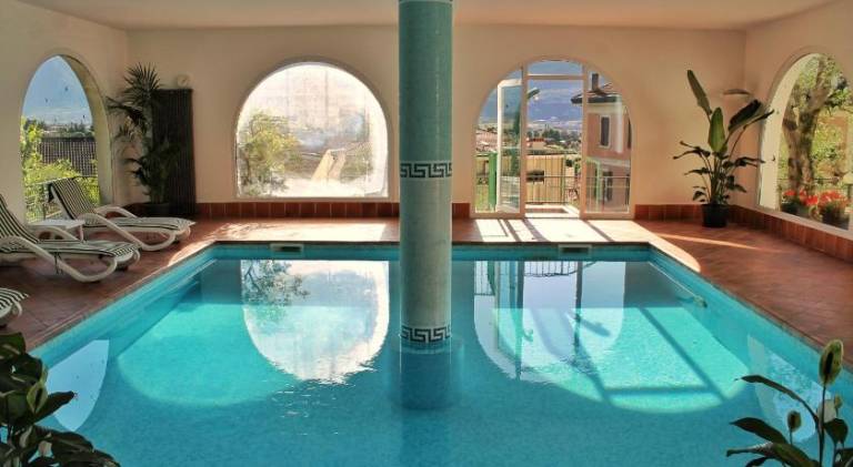 Serviced apartment with grill, garden & pool — photo 2