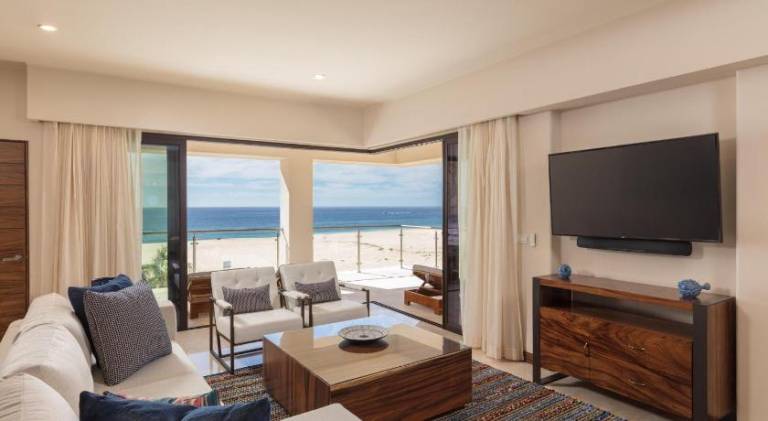 Beachfront 2 Bdrm Condo in Exclusive Diamante Golf in Cabo San Lucas