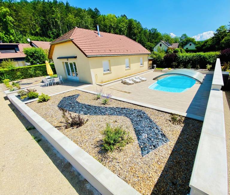 Maison de vacances Doucier