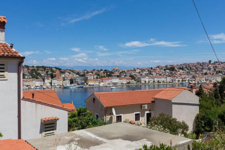 Lovely apartment with garden, BBQ & patio | Sea view | Pet-friendly — photo 4