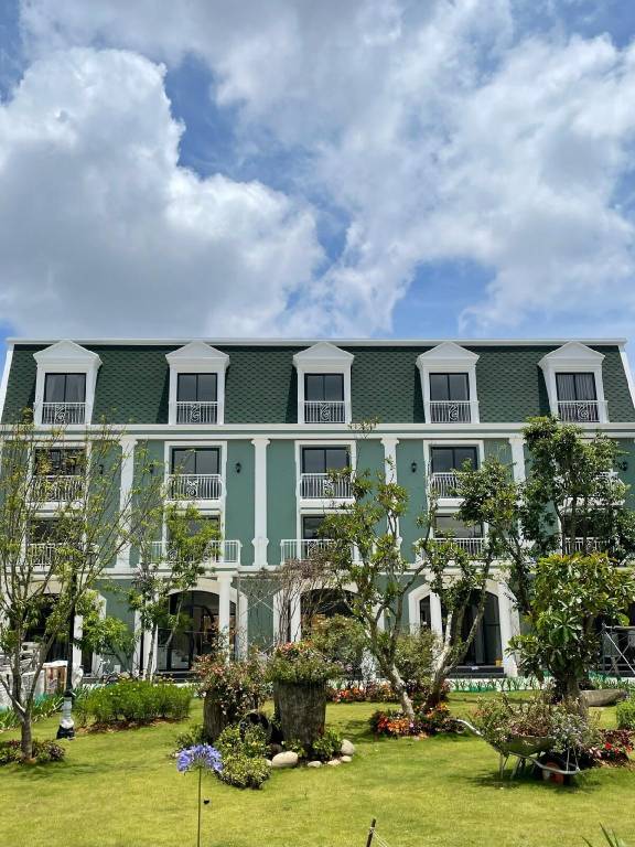 Honeysuckle Villa in Da Lat
