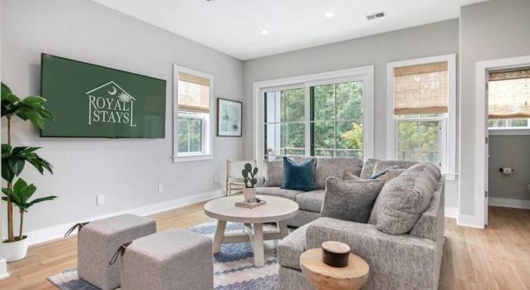 House | Pets are welcome in Mount Pleasant, SC