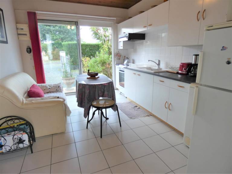 Charming gite with yard, patio & BBQ | Dogs allowed — photo 3