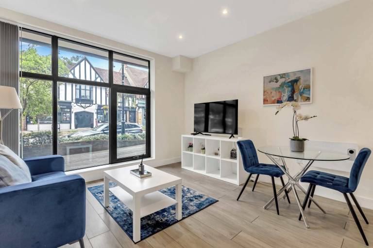 Apartment Sutton