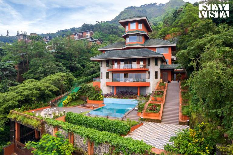 929 m² Villa