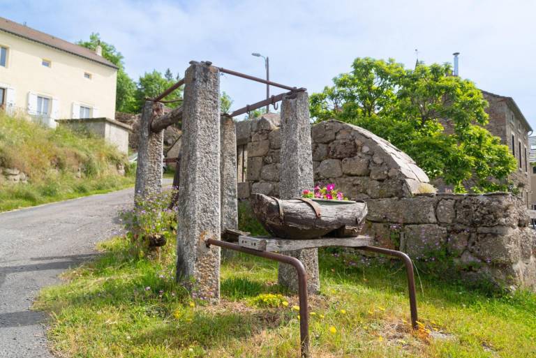 Charming gite with yard & terrace | Pets allowed — photo 2