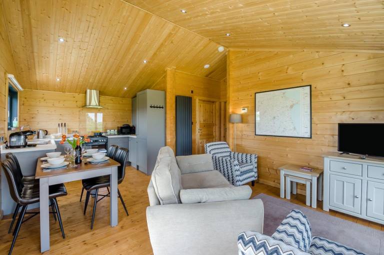 Lodge with barbecue — photo 5