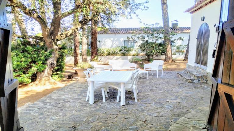 Family-friendly villa with BBQ, yard & terrace | Pet-friendly — photo 5