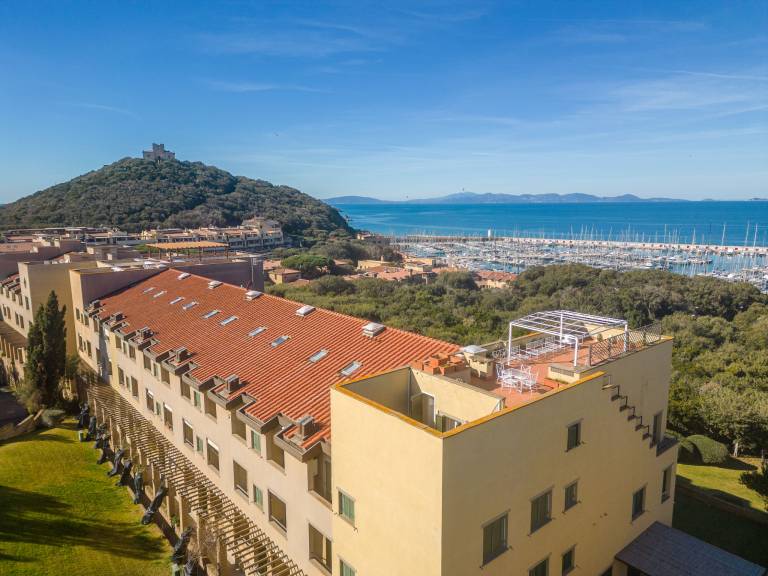 Holiday apartment with terrace | Sea view — photo 2