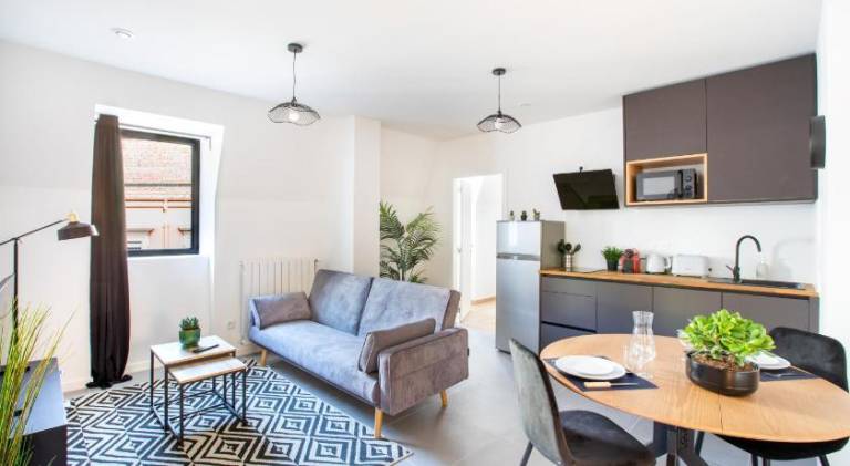 Apartment with hot tub in Sausheim