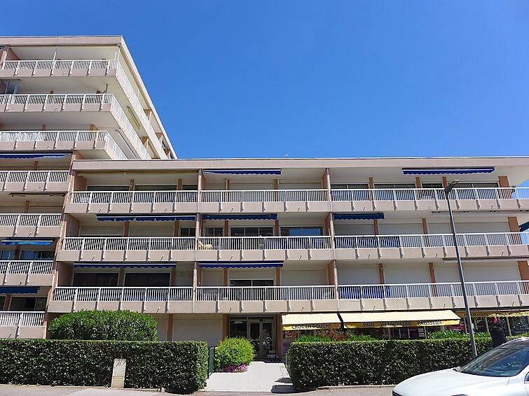 Fully equipped beautiful rental apartment with yard & patio | City view | Next to the beach | Dogs allowed — photo 5