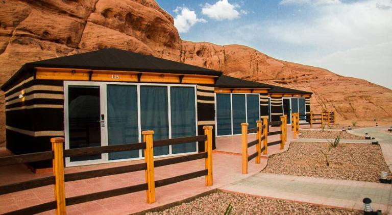 Desert Season Luxury Camp Wadi Rum Boutique Tents & Stargazing — photo 5