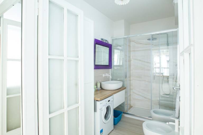 Fully equipped lovely hostel | Next to Two Towers | Pets allowed — photo 2