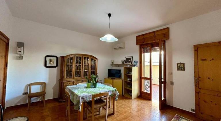 Apartment with 2 rooms for 5 persons — photo 3
