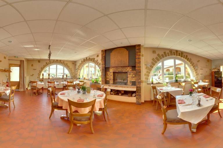 Logis L'Auberge du Gros — photo 2