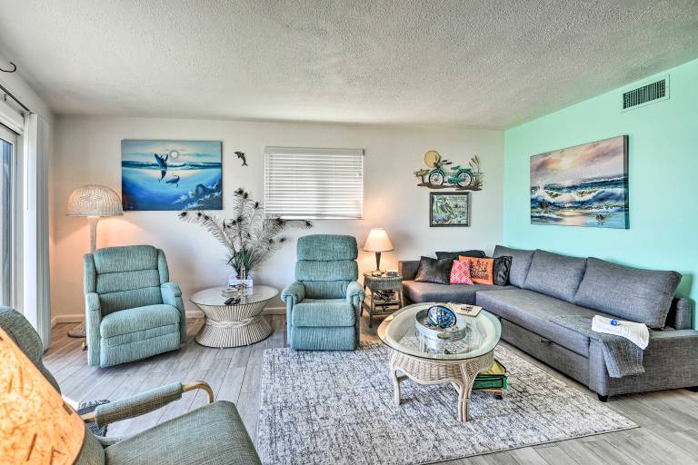Daytona Beach Retreat w Views & Pool Access