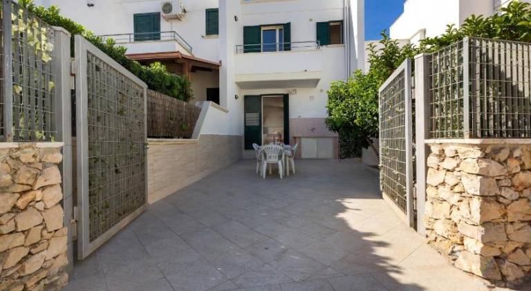 Vacation home with 2 rooms for 5 persons in Porto Cesareo