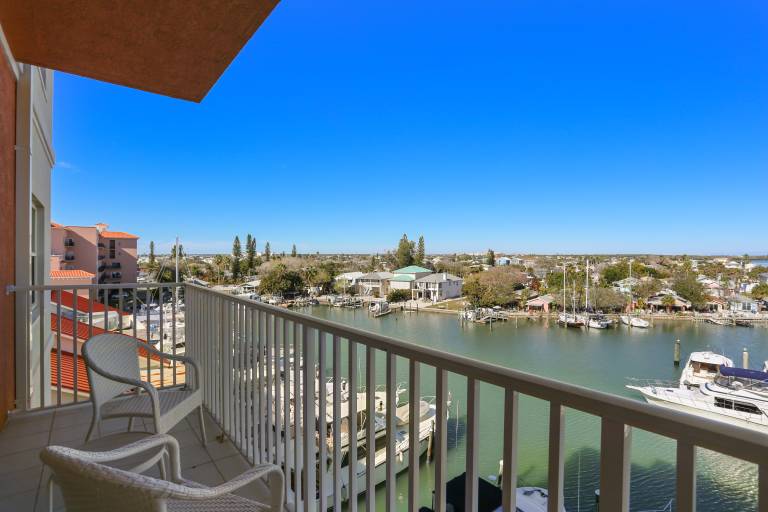 Family-oriented condo with heated pool & hot tub | Water view | Close to the beach | Dogs allowed — photo 5