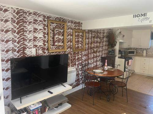 Apartment Pointe-Claire