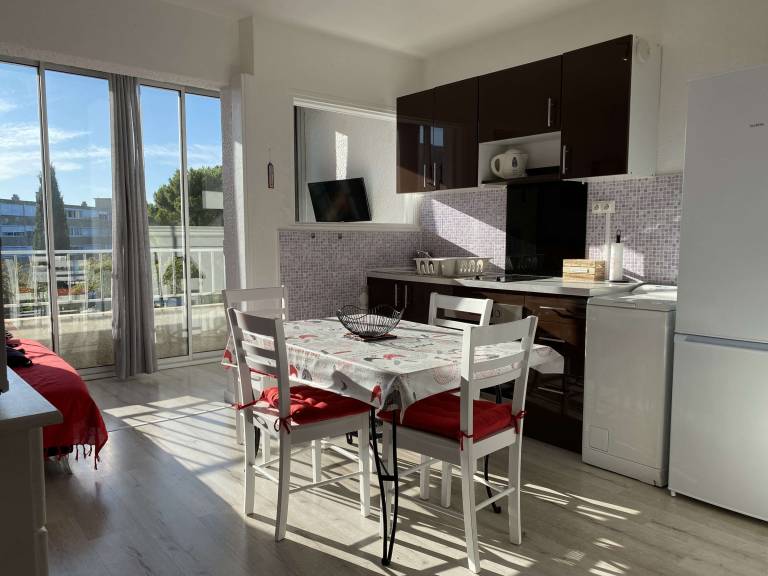 Studio with 1 room for 4 persons in Balaruc-les-Bains