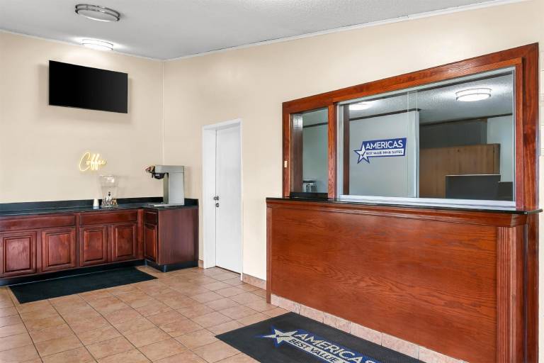 Americas Best Value Inn Martinsburg — photo 3