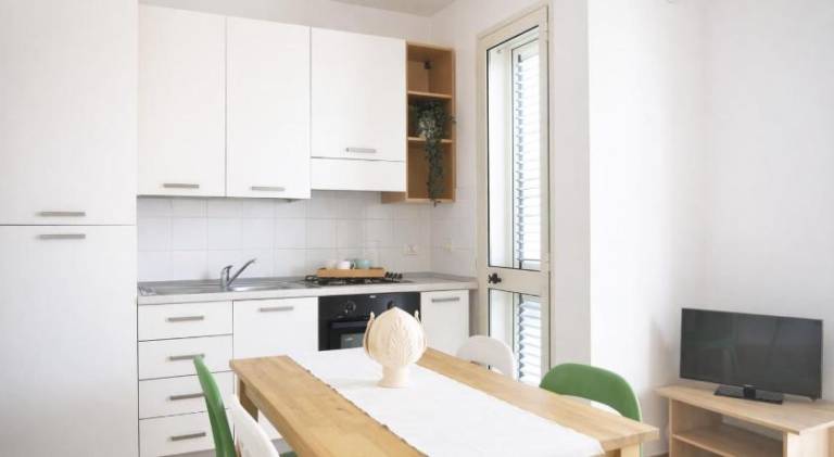 Serviced apartment with garden & terrace — photo 5