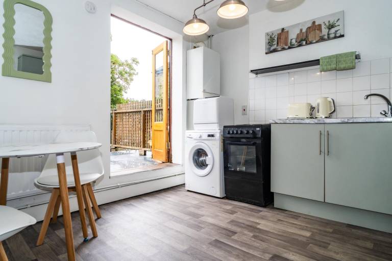 House | Perfect for remote work | Pets allowed — photo 3