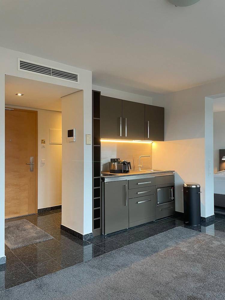 Avidon Art & Design Hotel — photo 4