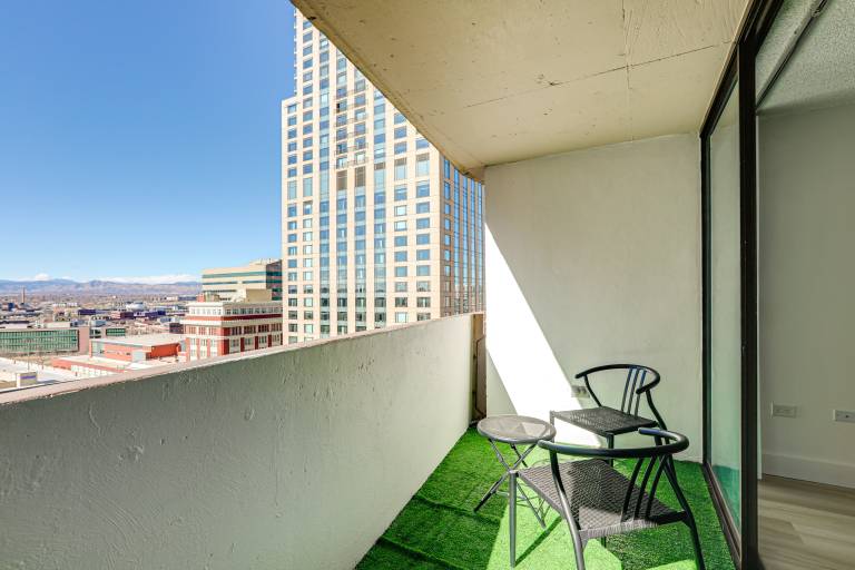 Long-Term Stay in Dtwn Denver! Walkable Condo — photo 2