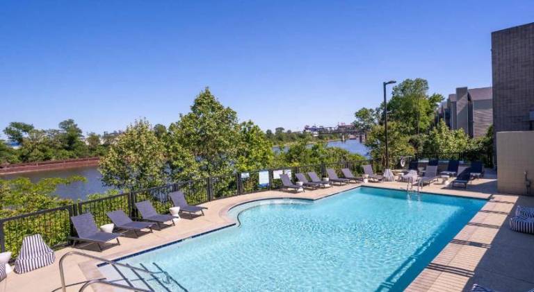 Charming vacation home with pool | Pet-friendly — photo 3