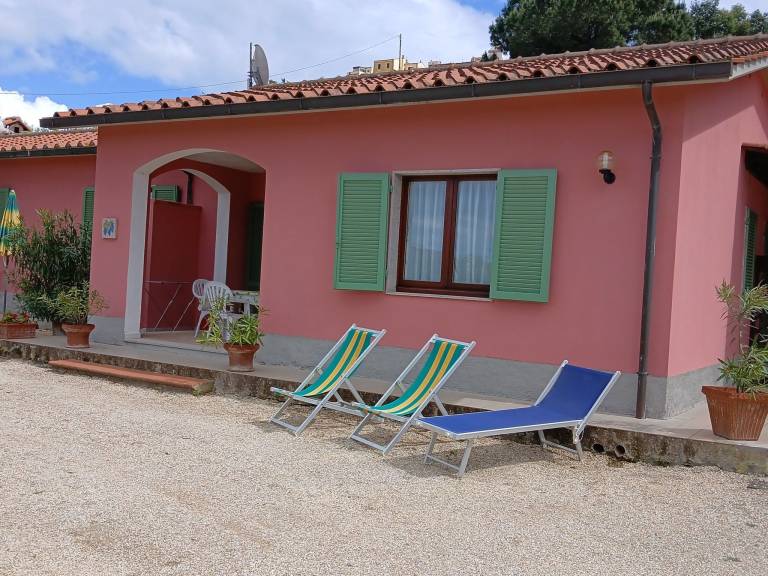 Rental apartment with barbecue, garden & patio | Nature view — photo 2