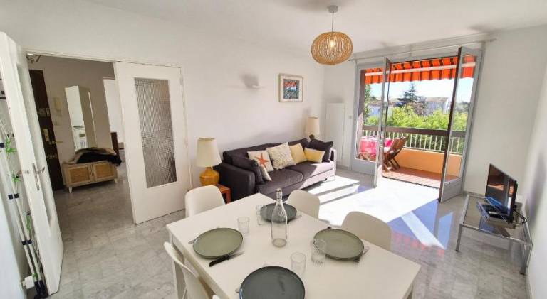 Apartment | Beach nearby | Pets are welcome — photo 3