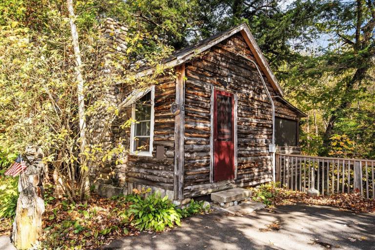 Cabin Lincoln