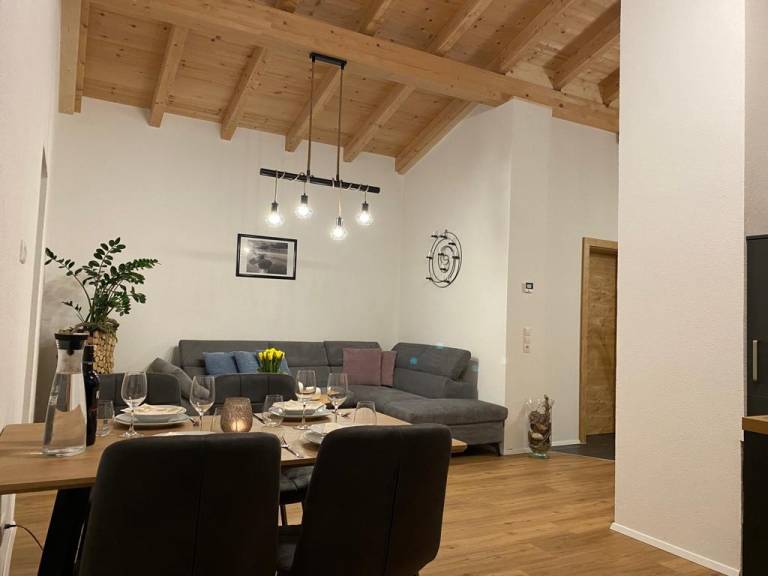 Appartement Fewo Dusche und Bad WC Balkon