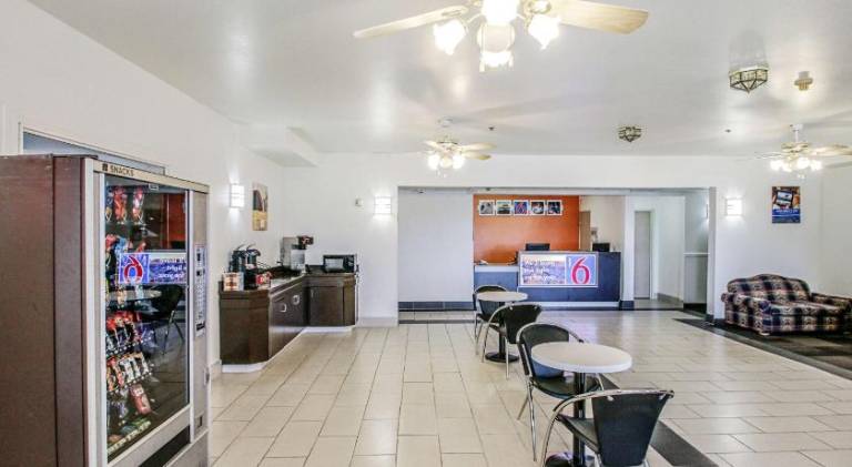 Motel 6 Nephi, UT — photo 4