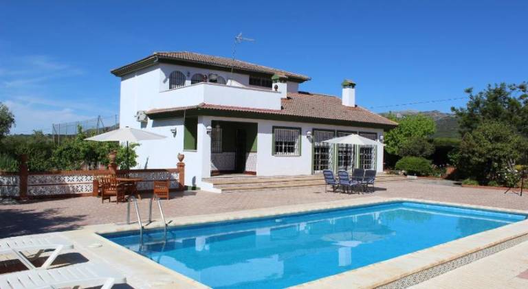 Ample house with patio, barbecue & private pool | Suitable for remote work | Pet-friendly in Ronda