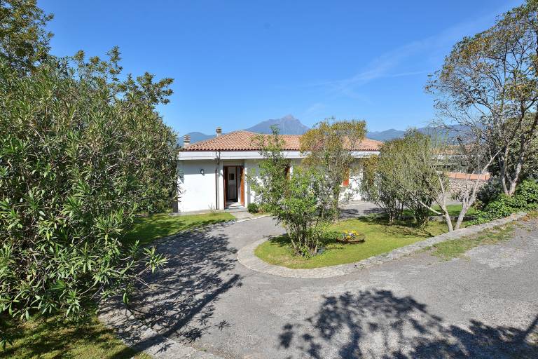 Villa  San Zeno di Montagna