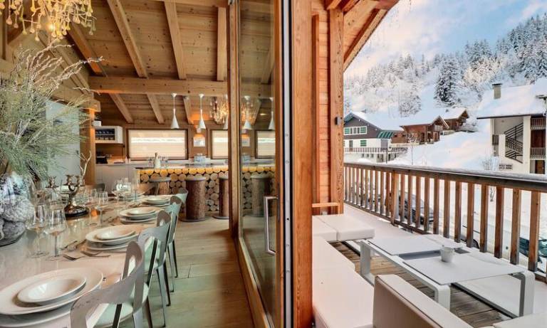 Chalet, Ground floor, terrace, fireplace or stove, 450m², Les Gets — photo 3