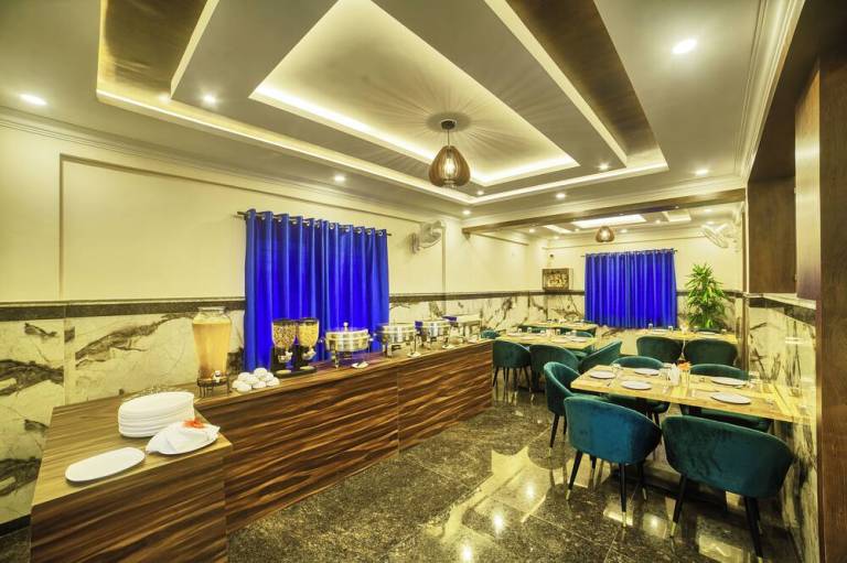 SM Royal Suites