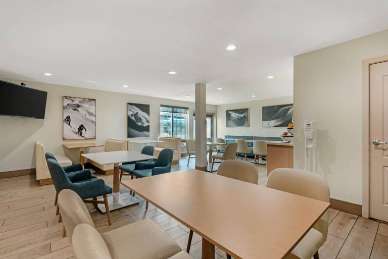 Comfort Inn & Suites Carbondale on the Roaring Fork — photo 4