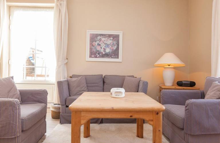 Holiday apartment with patio — photo 3