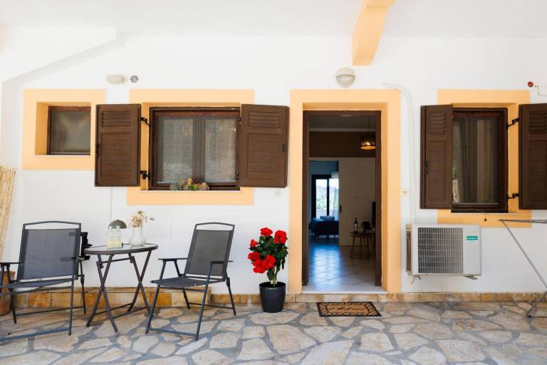 Apartment 'Breathing 1' with Mountain View, Wi-Fi and Air Conditioning in Corfu