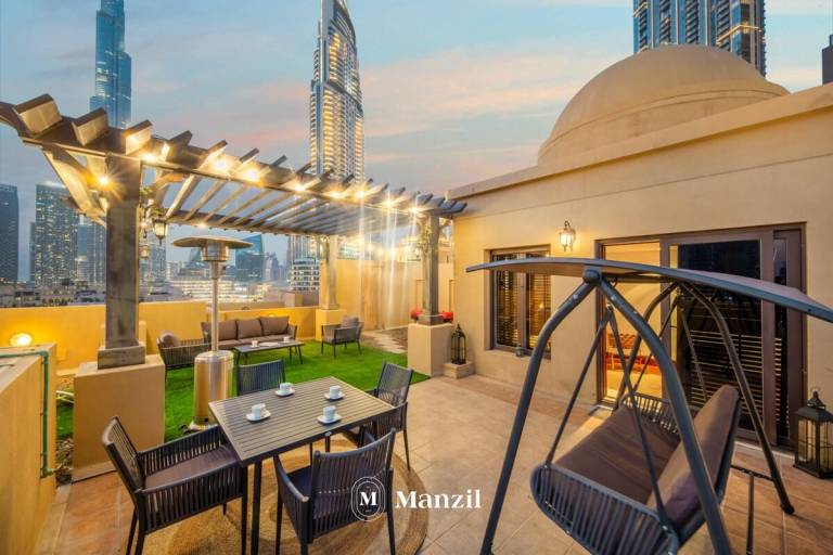 Charming holiday apartment with pool | Close to Burj Khalifa | Good for workation | Dogs allowed — photo 4