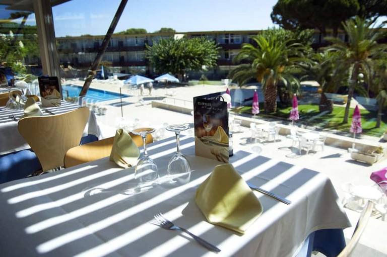 Aparthotel Castell-Platja d'Aro