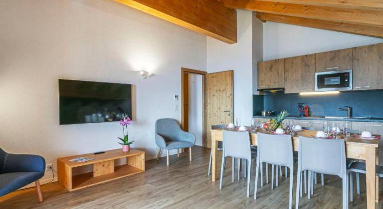 Apartment T-Resort La Tzoumaz 4p8 vue vallee by Interhome — photo 4