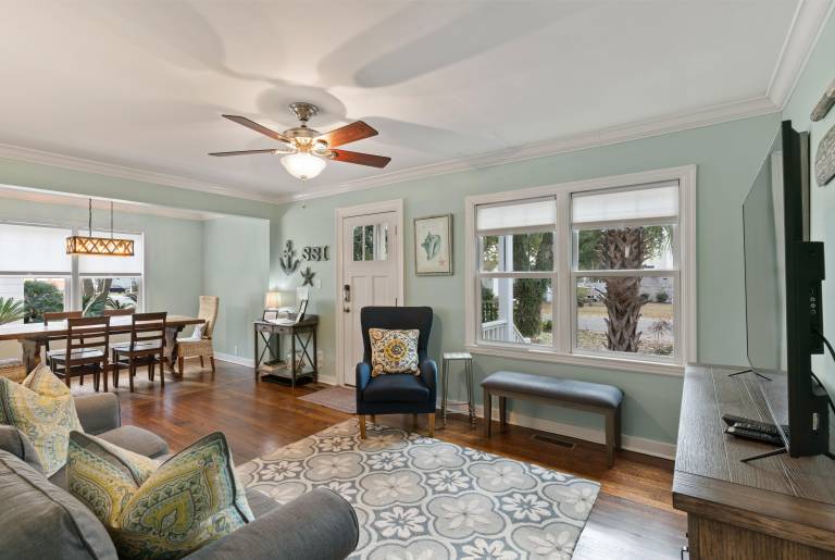 Barefoot Bungalow - 303 Ashantilly — photo 4