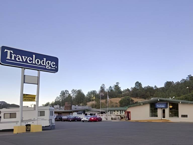 Travelodge by Wyndham Ruidoso in Ruidoso Downs, NM