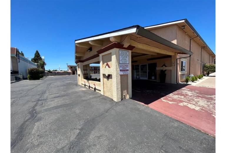 Motel 6 Yuba City, CA — photo 5