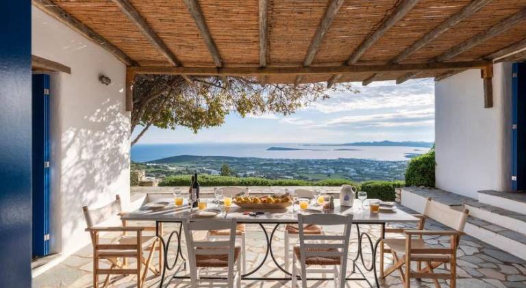 Charming vacation home with barbeque, patio & garden | Suitable for remote work | Dogs allowed in Paros