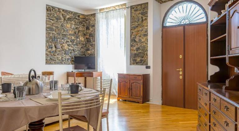 Rental apartment with 2 rooms for 5 persons in Tremezzina